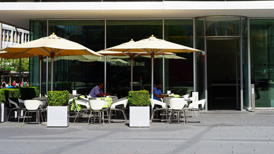 Give your new shopfront the Modern & Chic look with Toughened Glass frameless doors that can be fitted with a variety of options, including automatic door mechanisms and other fittings.